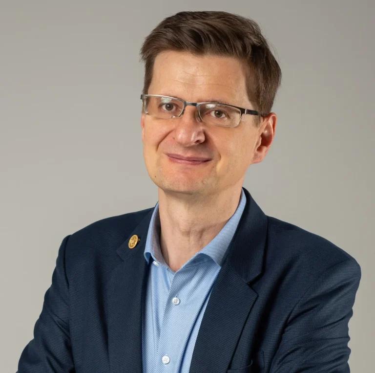 szabo gyorgy 1 768x763